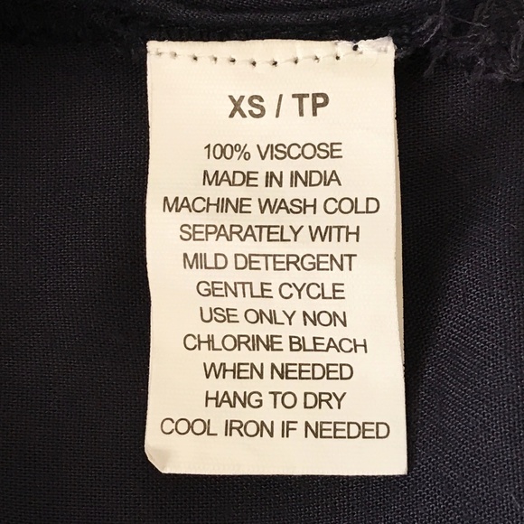 GIRL'S ATHLETIC WORKOUT TOP AND SHORTS SET - Picture 8 of 9